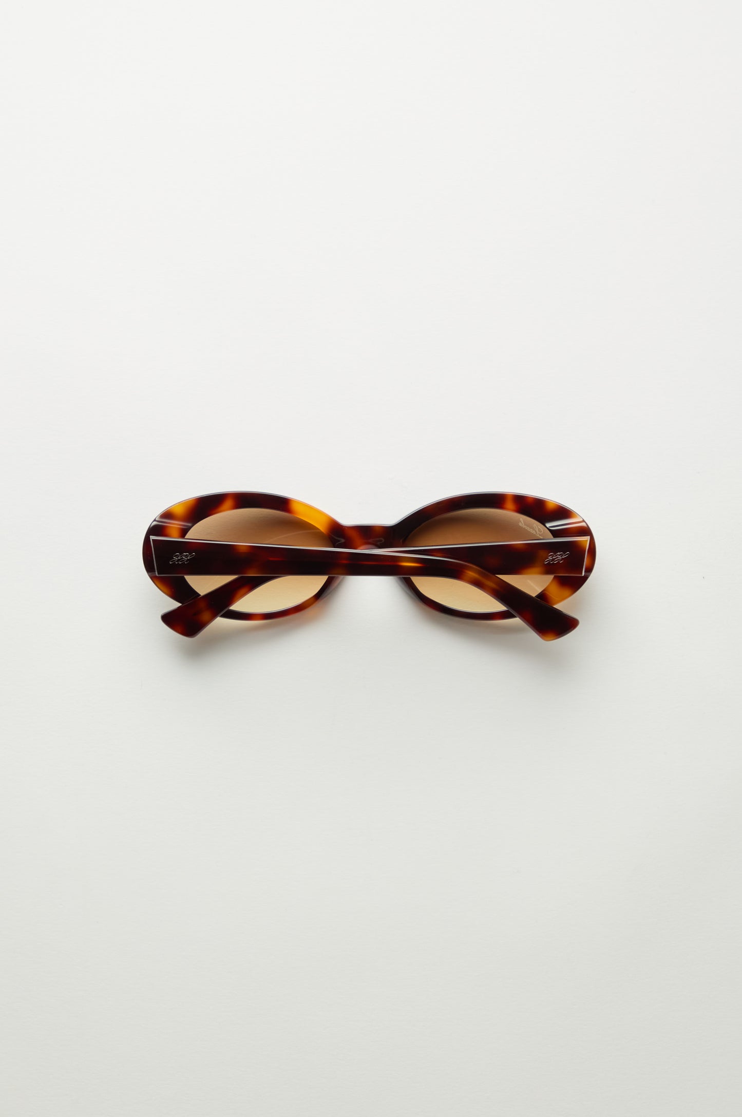 Olivia | Tort & Brown