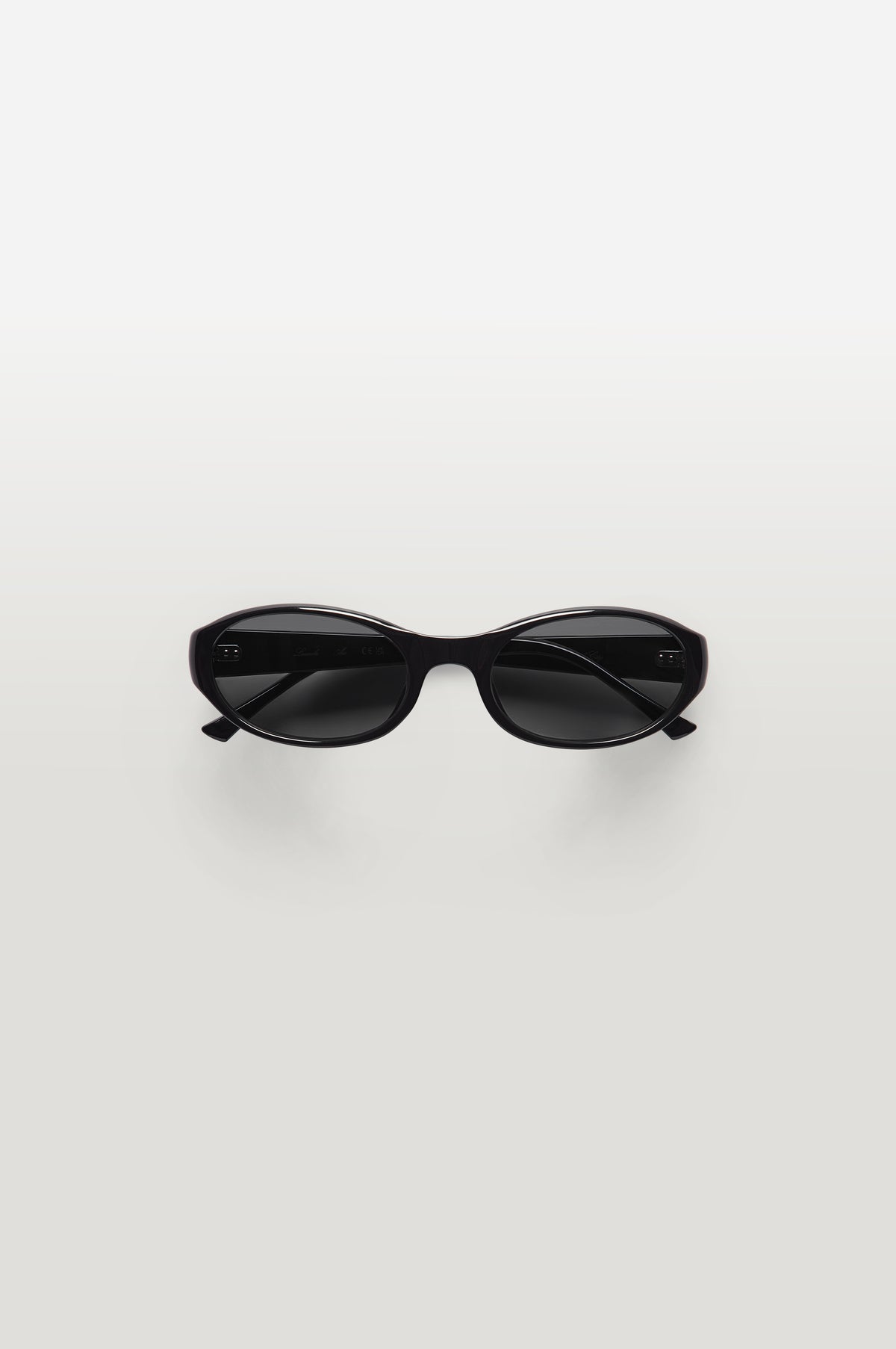 Aio | Black & Black
