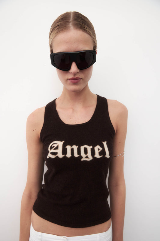 Gigi | Black & Black