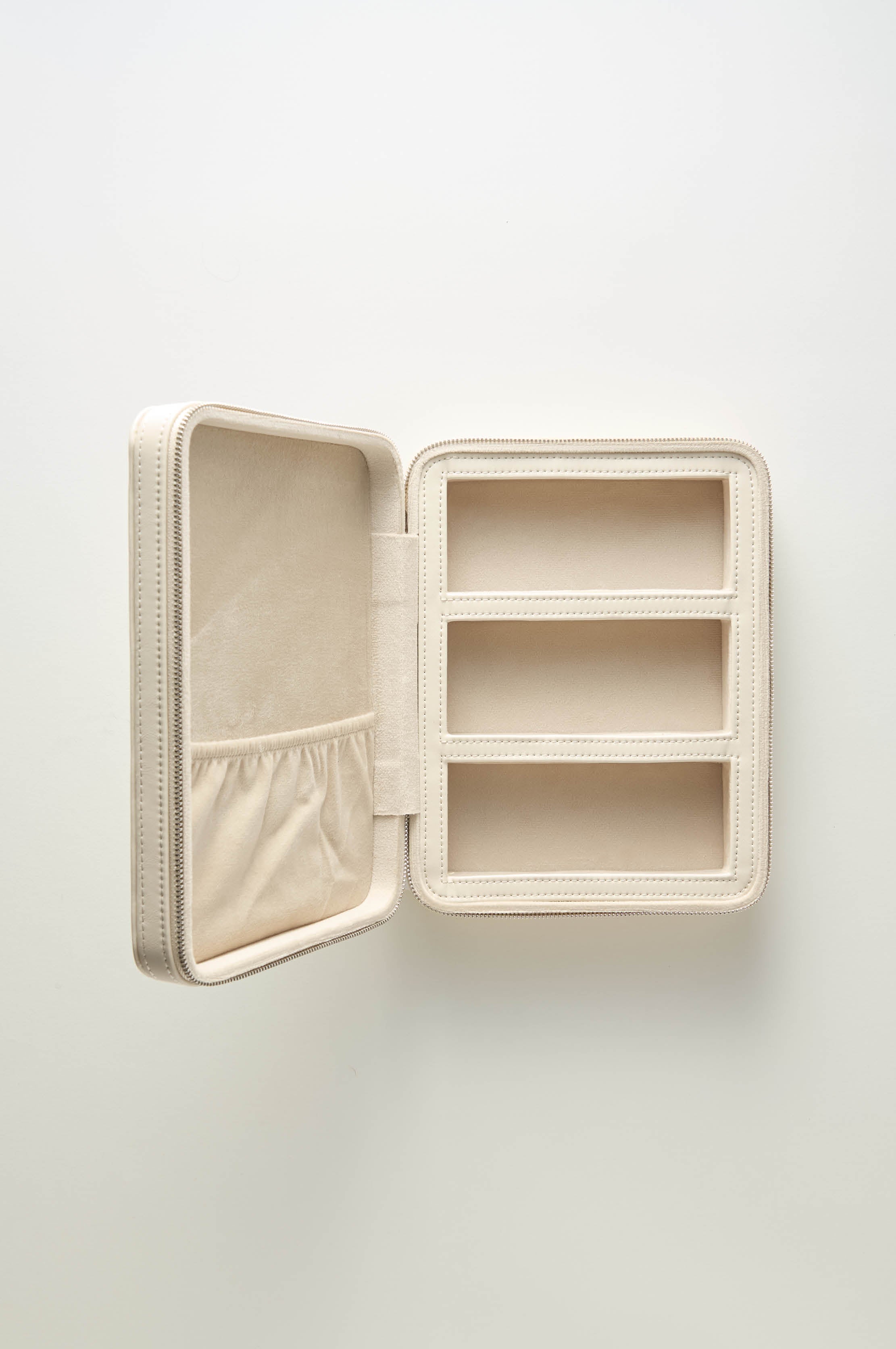 BABYL アジアツアー VIP 特典 LFORTH パスケース Travel Cases – Lexxola