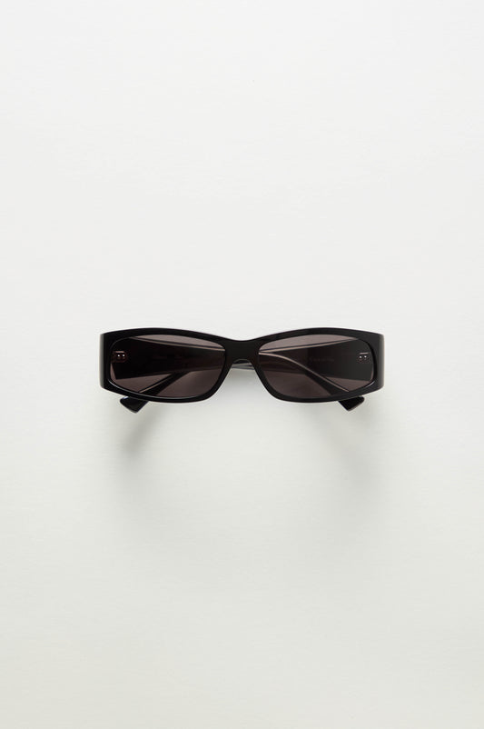 Sami | Black & Black